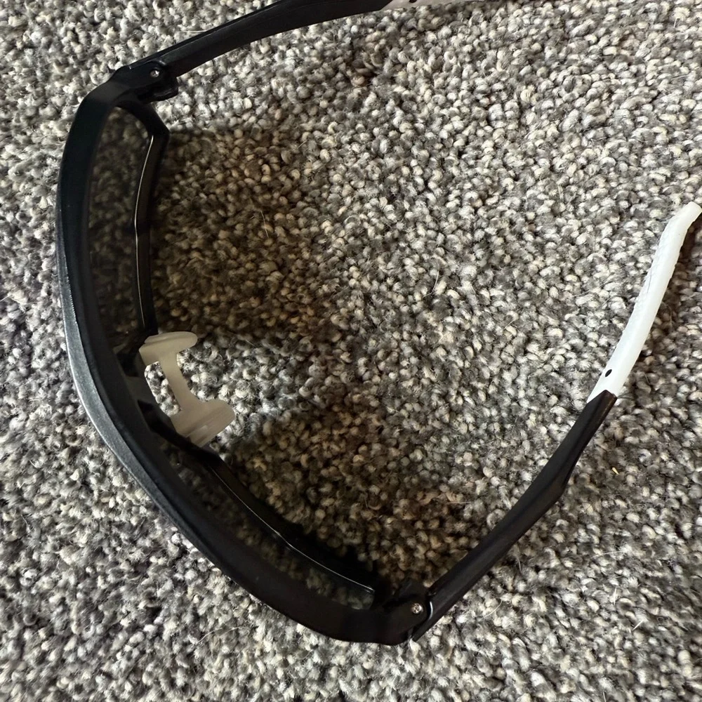 Aura 2.0 Sendy Shades Classic Sunglasses